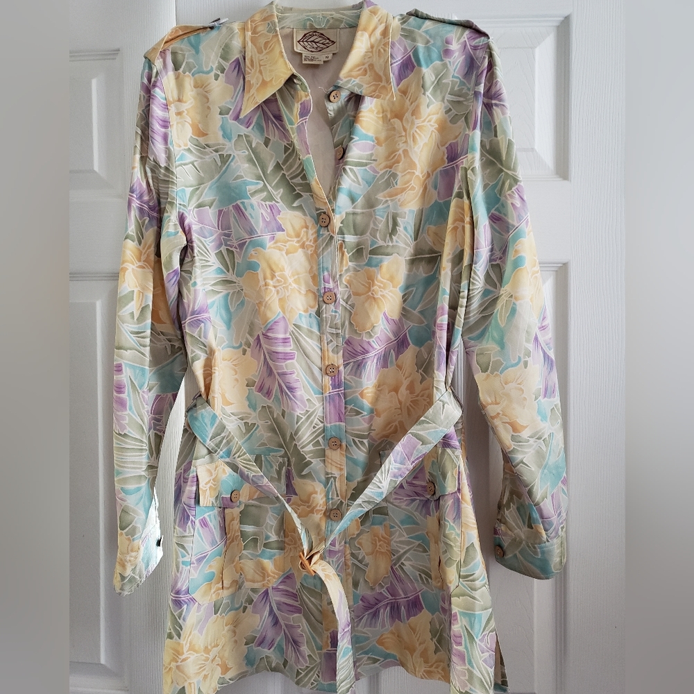 Natural Elements Diane Gilman 100% silk Button up tropical Tunic the Brady Bunch